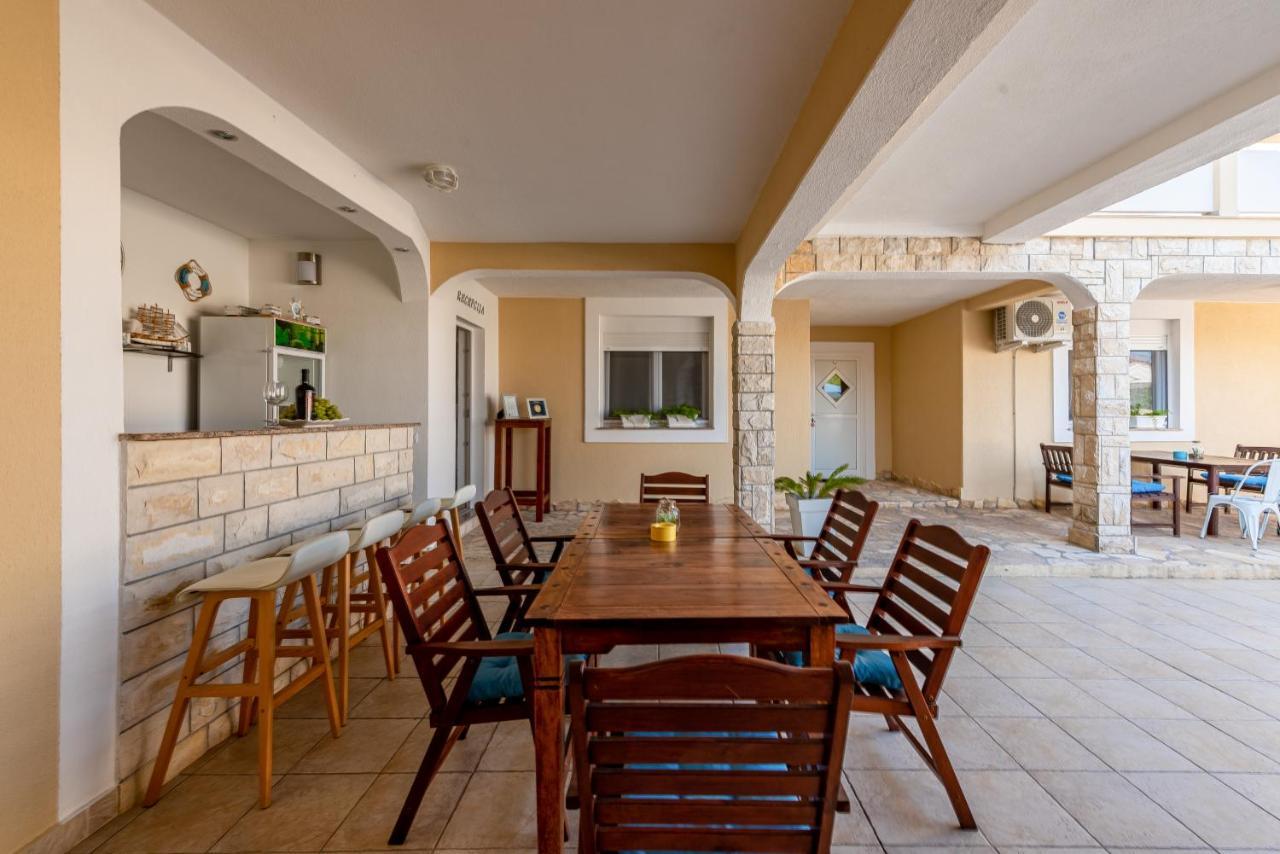 Villa Karmen - Poolhouse Вир Экстерьер фото